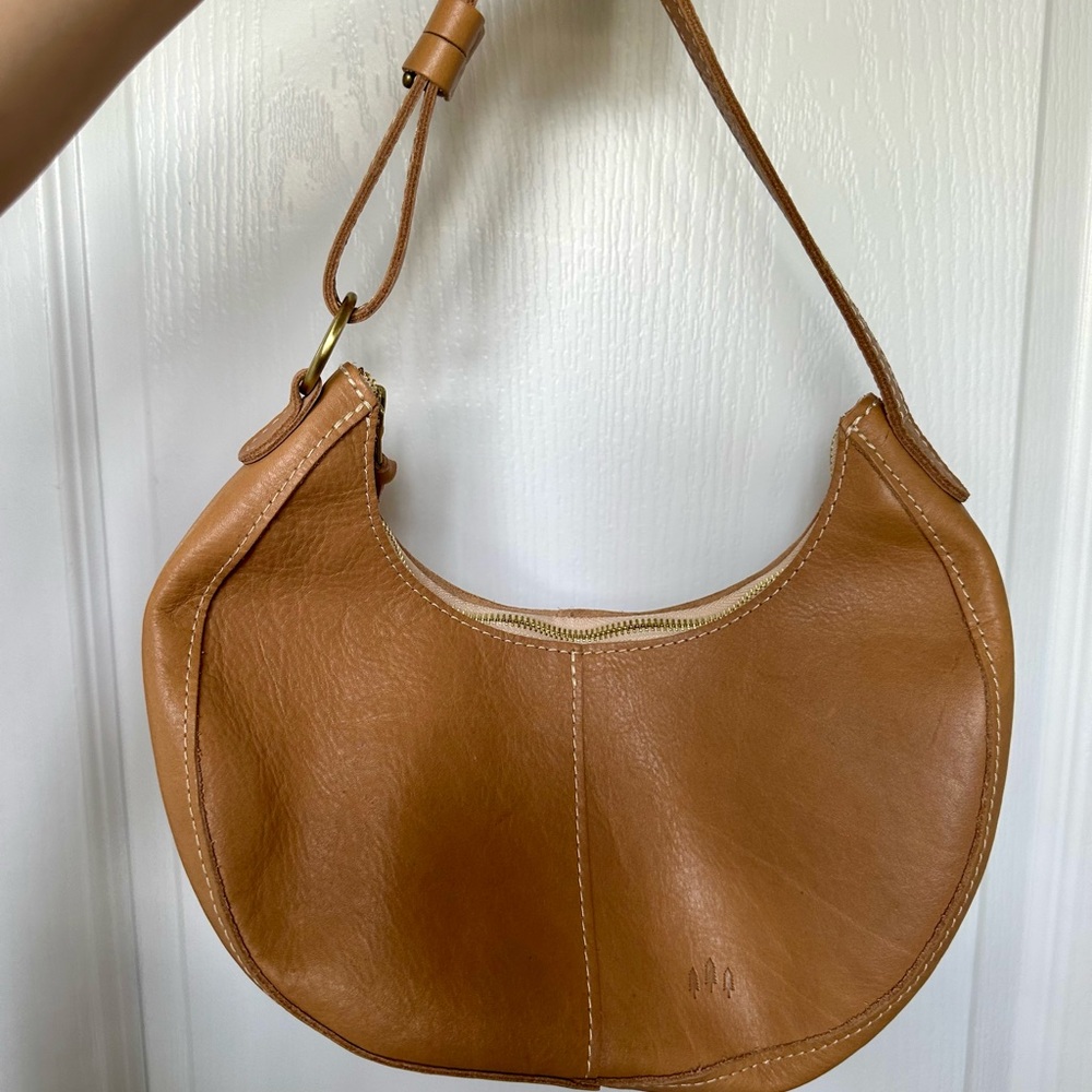 NWOT Portland Leather Classic Nora Shoulder Bag in Shortbread